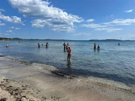 Athenians Flocked To The Beaches Of Attica - See Video And Photos