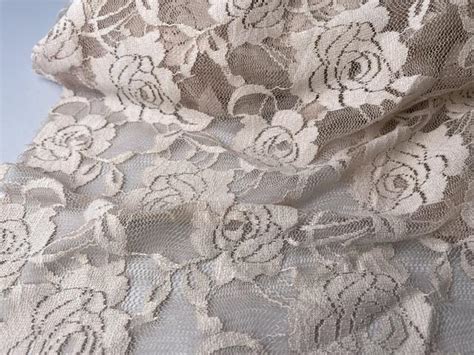 Blonde Blomstret Str Kbar I Nude