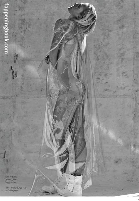 Emily Baker Nude OnlyFans Leaks Fappening FappeningBook