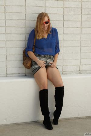 Nestled In The Grass A Chubby Tramp With Big Tits Dro XXX Dessert