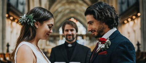 21 Heartfelt Wedding Vows: A Guide to Writing the Perfect Vows