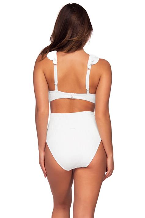 9 Hot Sexy Paloma San Martin Bikini Pics