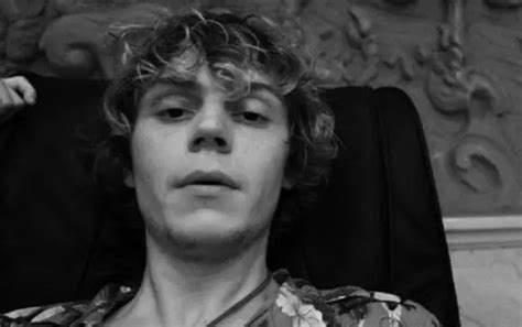 Evan Peters Nude Scenes Leaked Pics What An Ass Leaked Meat