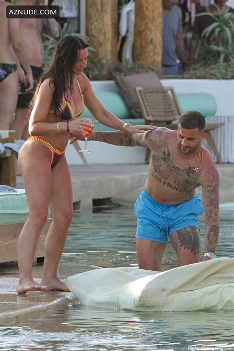 ANNIE KILNER Nude AZNude