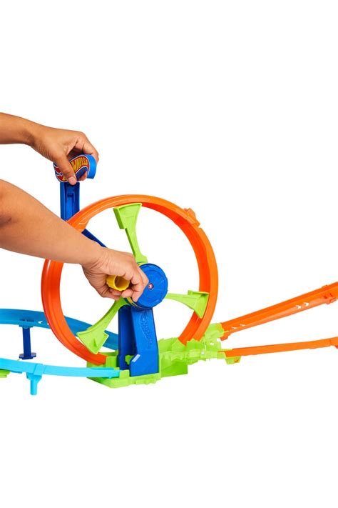 Hot Wheels H Zl F Rlatma Ve D Ng Parkuru Oyunu