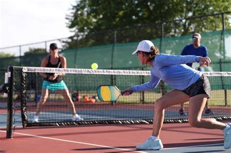 Khám phá nguồn gốc của môn thể thao hot nhất hiện nay Pickleball