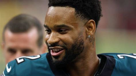 pro cornerback reveals    play    eagles
