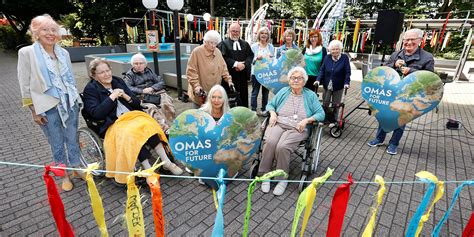 Omas For Future In Kamen Sammeln Klimab Nder