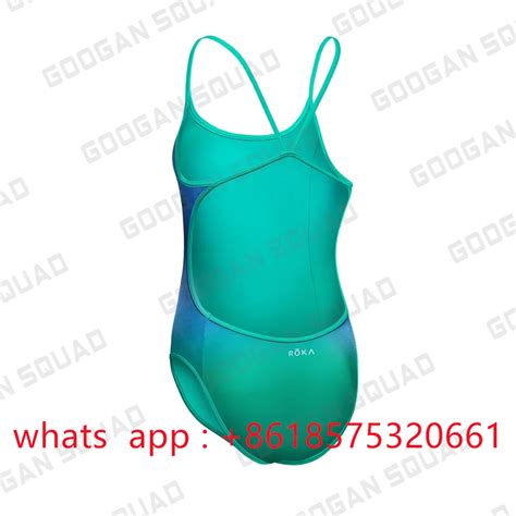 6 Hot Sexy Jad Kiwan Bikini Pics