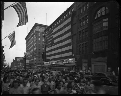 Crowds on Victory Over Japan Day – Maryland Center for History and Culture