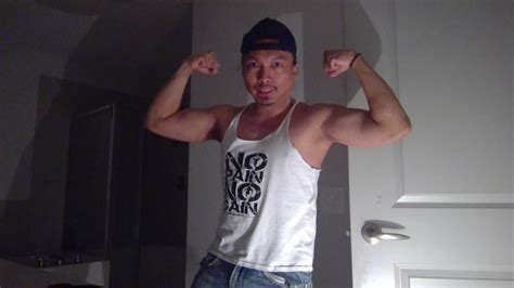 Flexing In My Jeans 13 Nude Pics XHamster