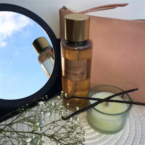 Brume Corporelle Parfumée Bare Vanilla Victorias Secret