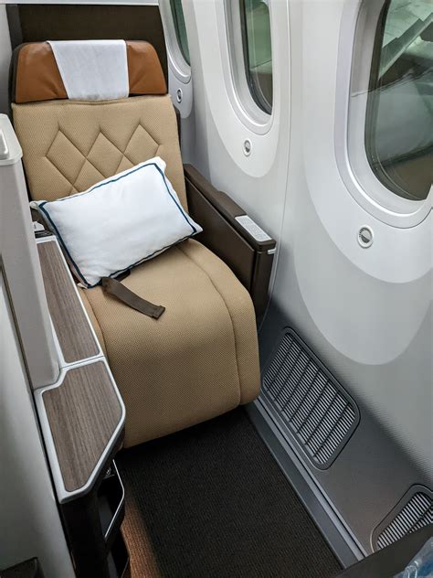 Oman Air 787 Business Class Bottom Line Review