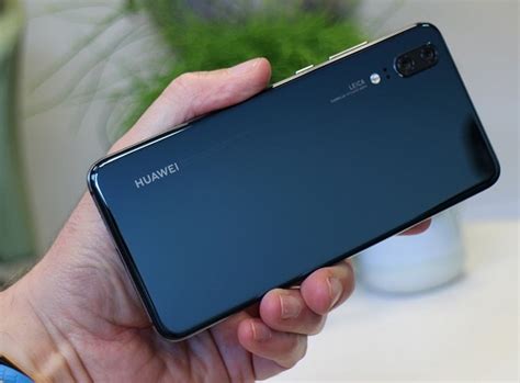 Что лучше купить: Хуавей П20 или Хонор 10