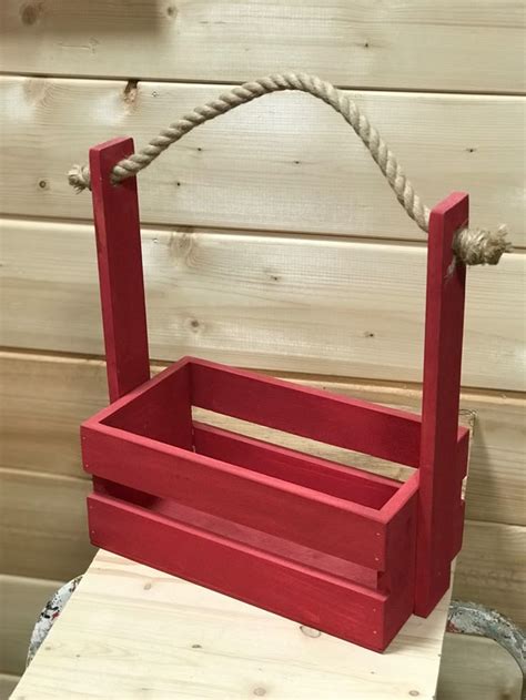 Деревянный ящик | Деревянный ящик, Деревянные горшки, Деревенский дом декор