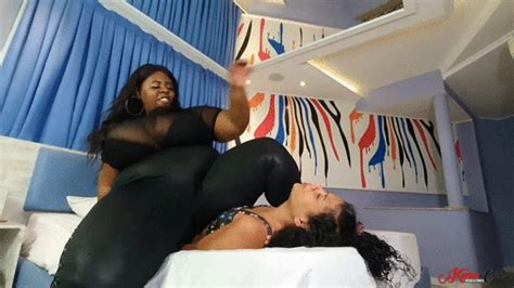 THE HEAVY MASSEUSE BY THAMY BBW CLIP 5 FULL HD NEW KC AUGUST 2022 KC Chest Sitting