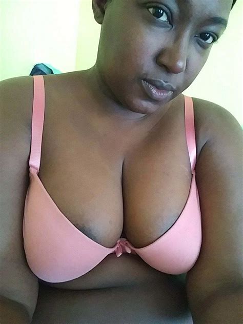 Mature Ebony Named Erica ShesFreaky