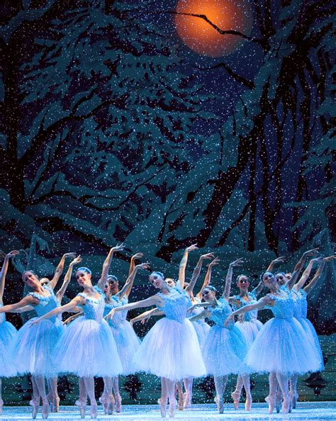 A Parent’s Review: PNB’s Nutcracker | Seattle's Child