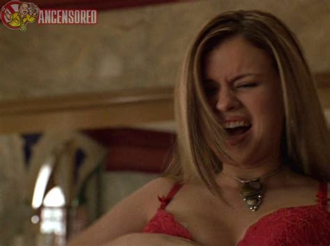 Valeria Andrews Nude Pics Page