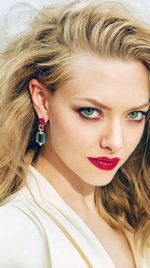 Amanda Seyfried Blonde HD HD Phone Wallpaper Rare Gallery