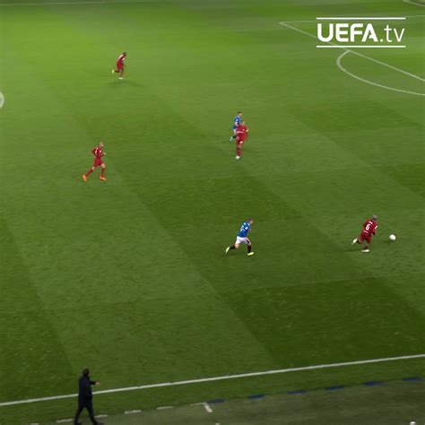 Uefa Champions League On Twitter This Alisson Pass Alissonbecker