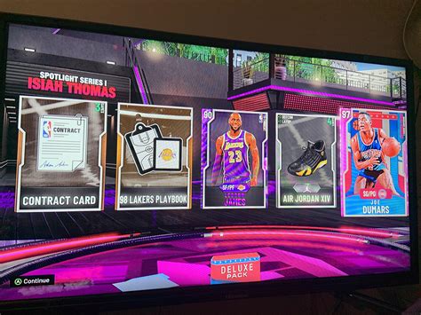 Decided to open one pack off the new token market update. Not amazing