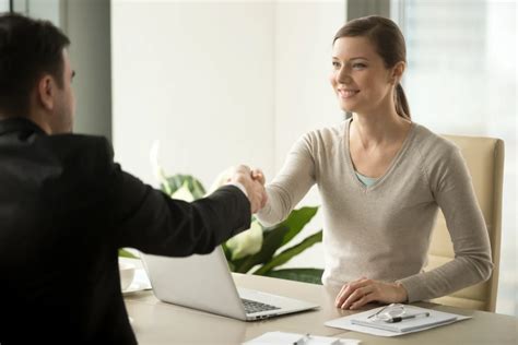 Quanto custa um funcionário para a empresa Entenda o cálculo