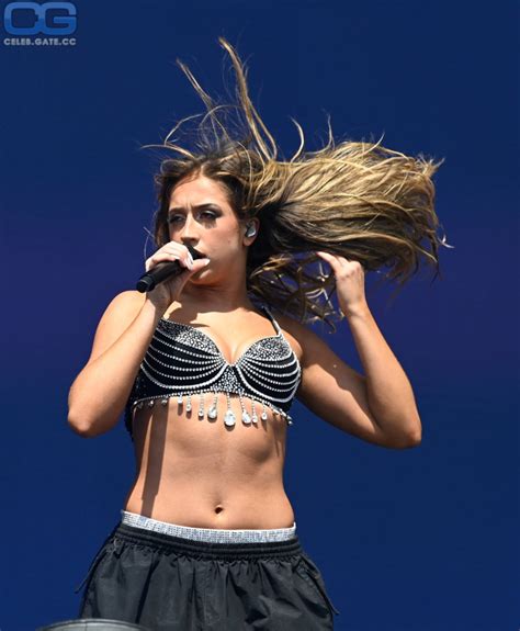 Tate McRae Nude Pictures Photos Playboy Naked Topless Fappening