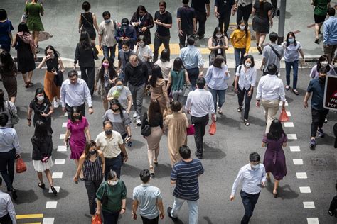 singapore  create  finance jobs   years  mas plan