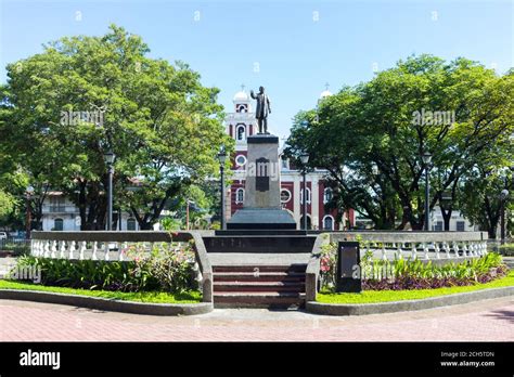 Jose Rizal Statue High Resolution Stock Photography And Images Alamy