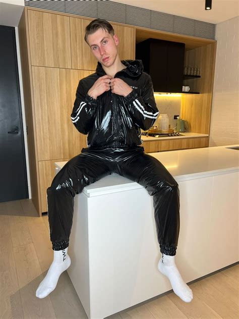 Sugino Twinks Mode Inspiration Males Sport Outfits Tracksuit Hot Guys Leather Pants Guy