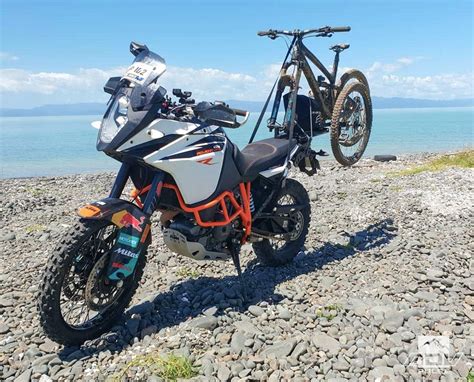 mtb adv bikes  chris birch combines   passions adv pulse