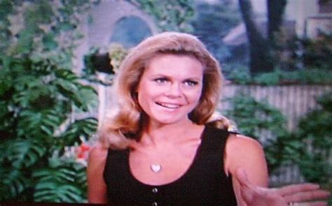 Elizabeth As Samantha In Bewitched Elizabeth Montgomery Photo