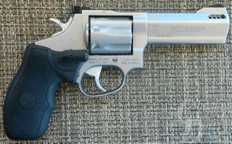 taurus tracker  magnum  shot   baseline  revolvers