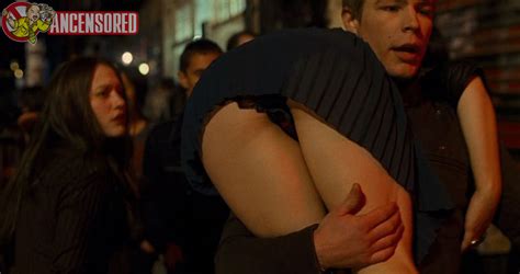 Naked Ari Graynor In Nick And Norah S Infinite Playlist