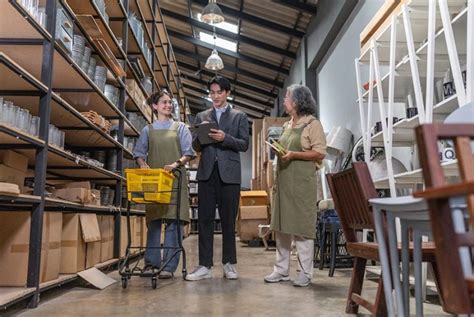 interior design receiving warehouse      designers