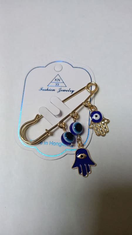 Брошь от сглаза рука Фатимы купить по цене 149 ₽ в интернет-магазине ...