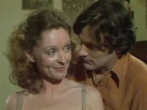 10 Hot Sexy Liddy Holloway Bikini Pics