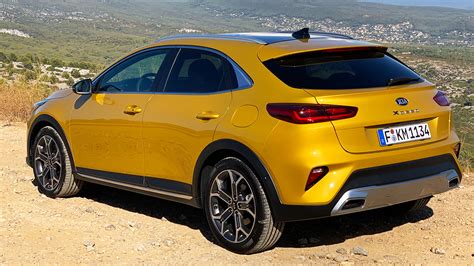 KIA XCeed 1 4 T GDI Test Drive In The New Compact Kia Crossover