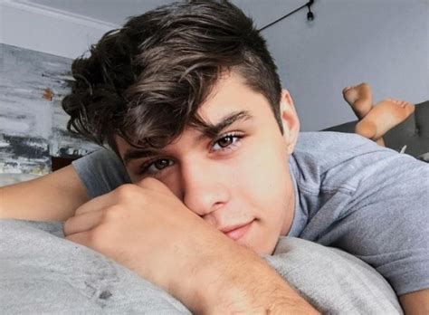 Hot Male Youtubers Tumblr Tumbex