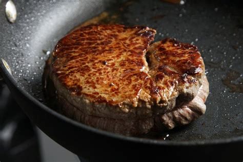 Говядинка с розмарином, тимьяном и лаймом | Food, Meat, Steak