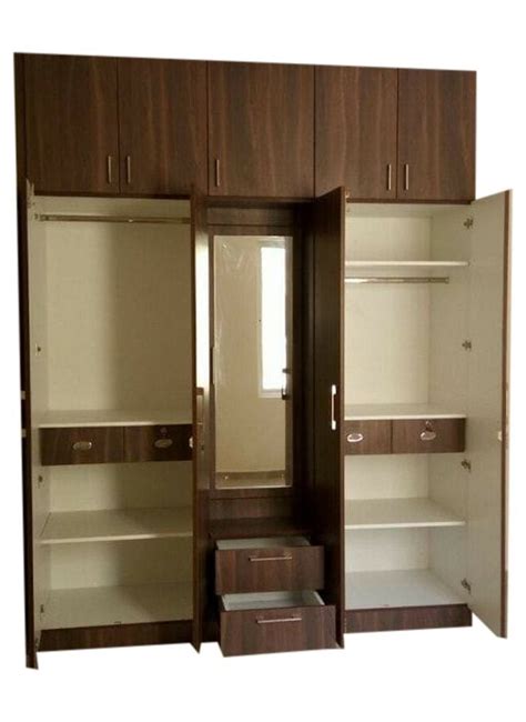 Doors Modern Wooden Wardrobe With Locker At Rs Square Feet In