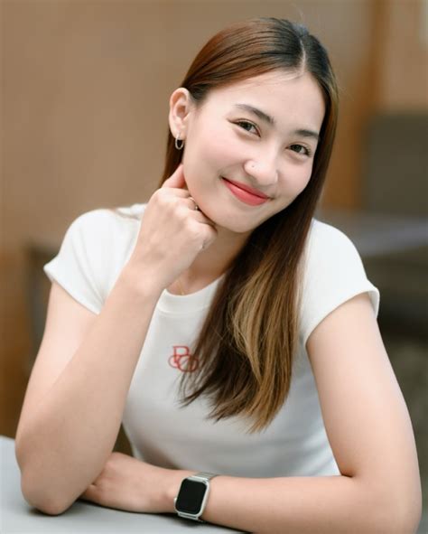 Nữ thần mới bóng chuyền Thái Lan hot girl cao 1m83 xinh như mộng