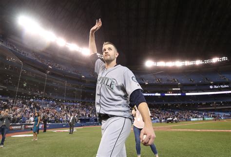 mariners james paxton  history   hitter   blue