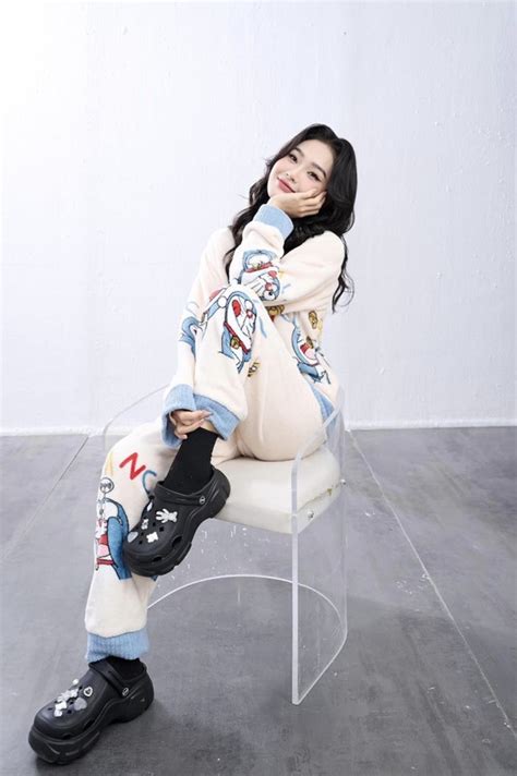 Ti U Tam Hot Nh T Hi N T I Khoe M T M C L M Netizen Ch