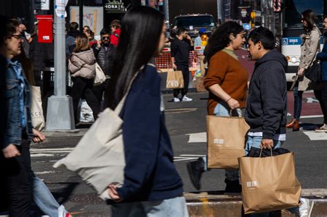 米消費者信頼感、期待指数が昨年10月以来の低水準－現状は楽観 Bloomberg