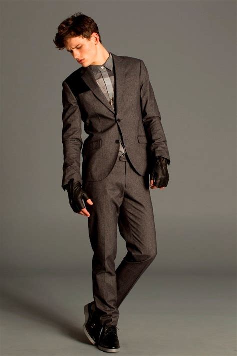 25 Best Armani Suits For Men