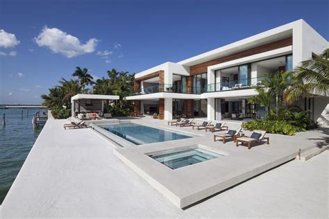 Live Like A Rod At This Sleek Million Miami Manse House Designs