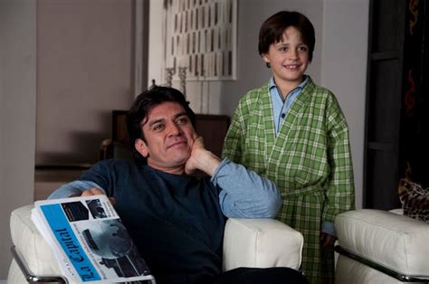 Imágenes de La otra familia Cine Gay Org