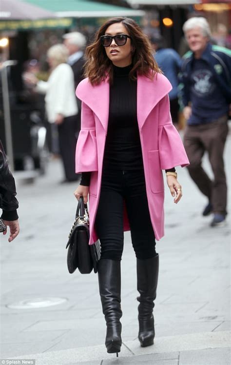 Myleene Klass Flaunts Tiny Waist In A Leopard Print Bikini Daily Mail Online